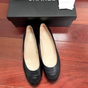 Brand New Chanel Lambskin Black Flats